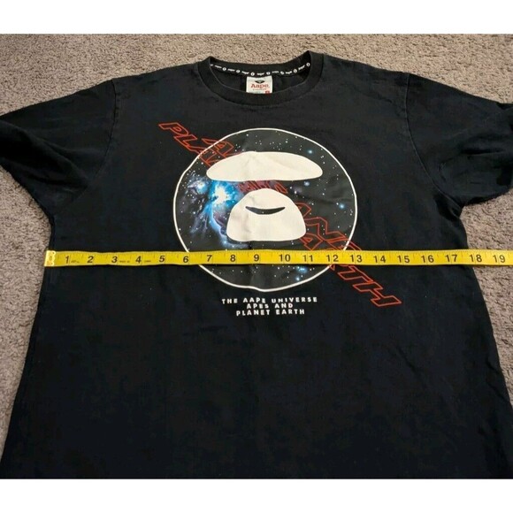Aape By a Bathing Ape The Aape Universe Apes and Planet Earth T-Shirt Men's S - Picture 7 of 8